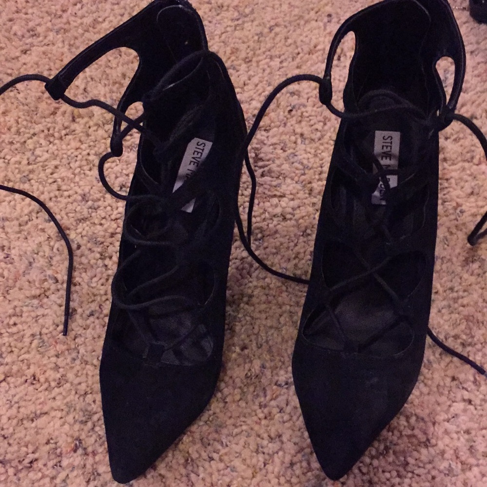 Tie up Steve Madden Heels